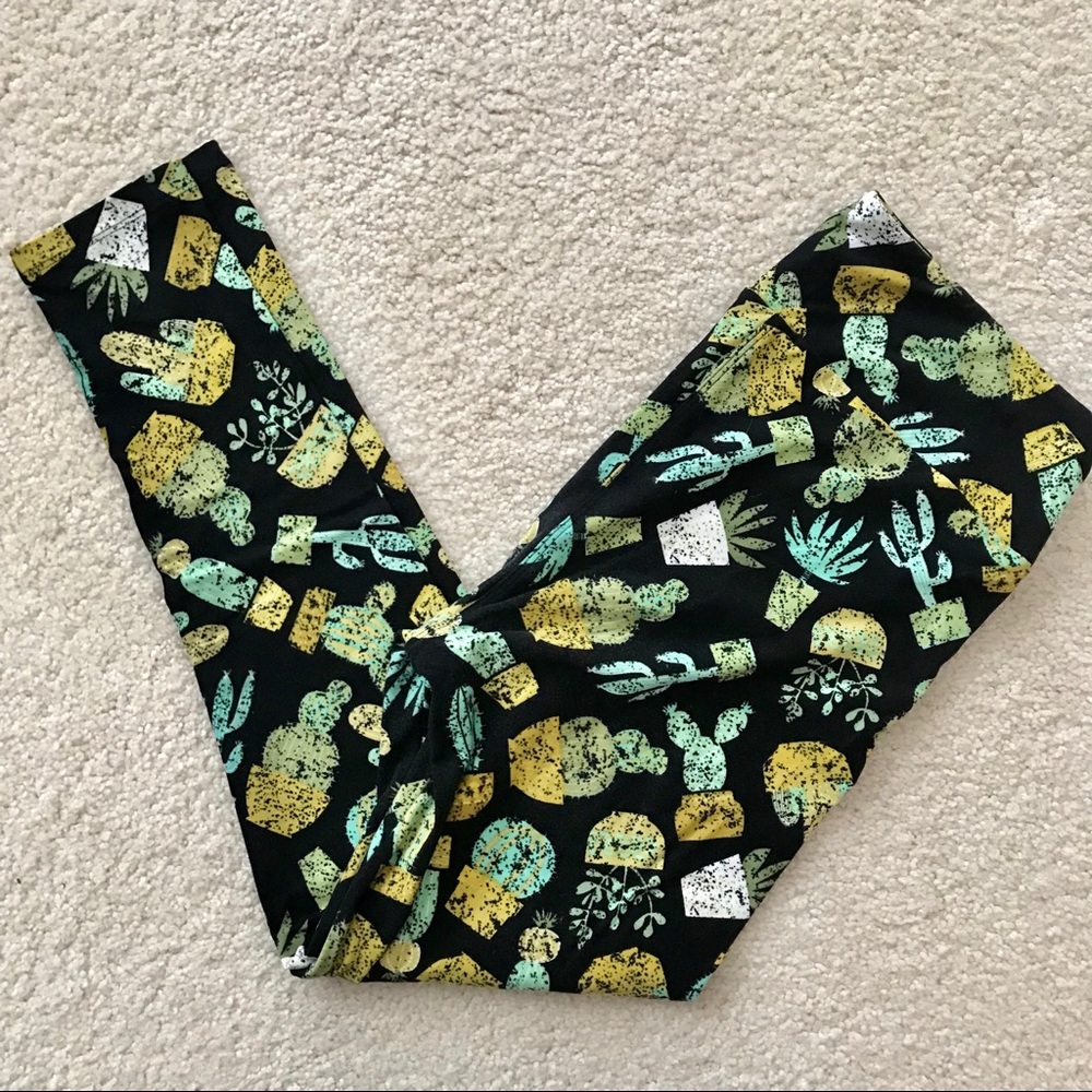 Lularoe Tall and Curvy Cactus Succulent Leggings